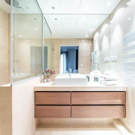 Appartement Luxury Living Georges V Parijs